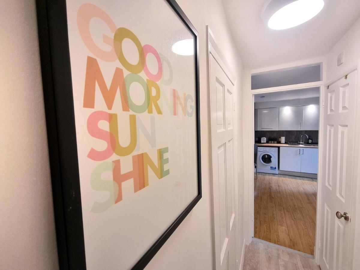 Cosy Apartment Nearby Train Station! Уотфорд Екстериор снимка