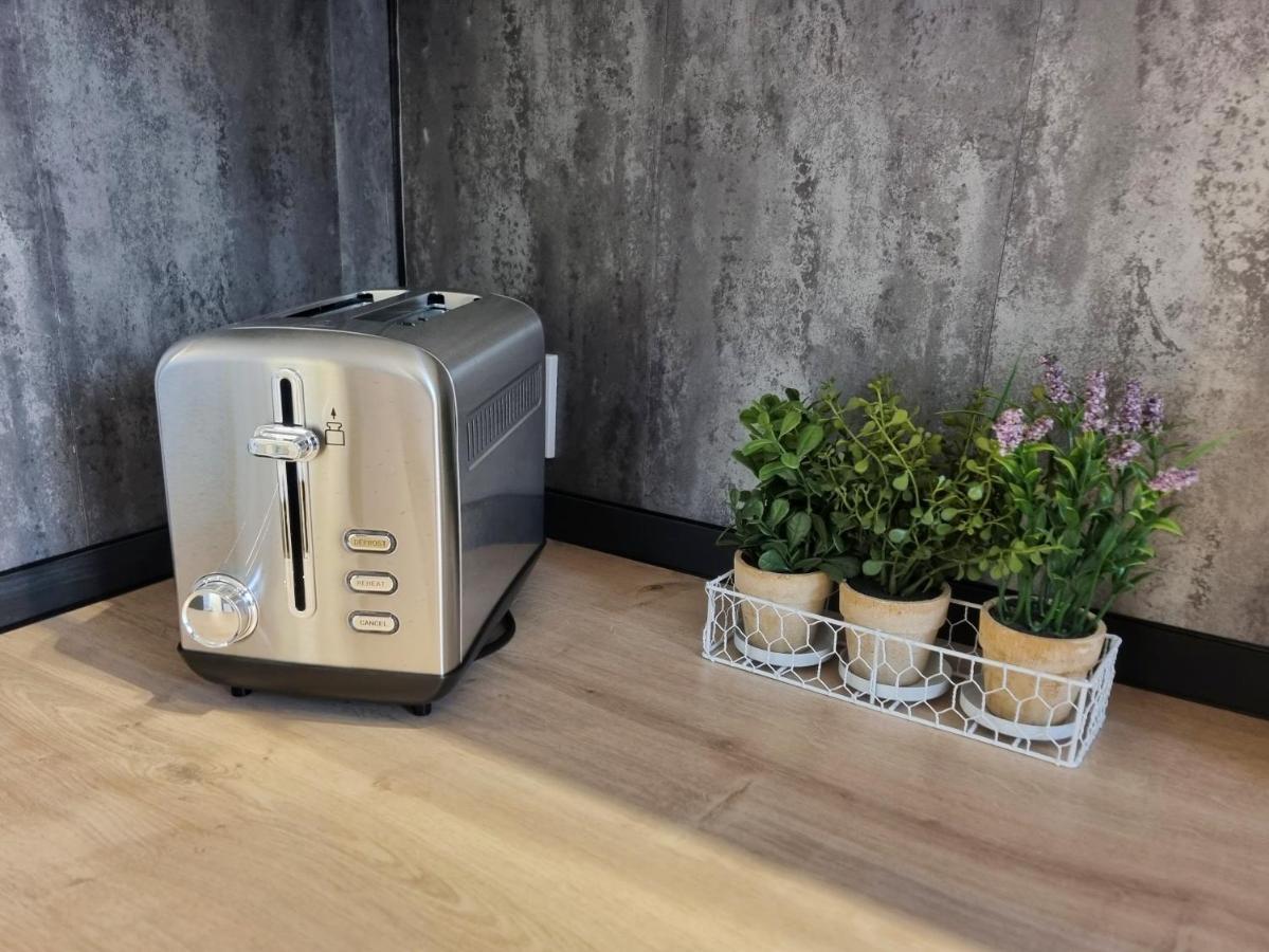 Cosy Apartment Nearby Train Station! Уотфорд Екстериор снимка