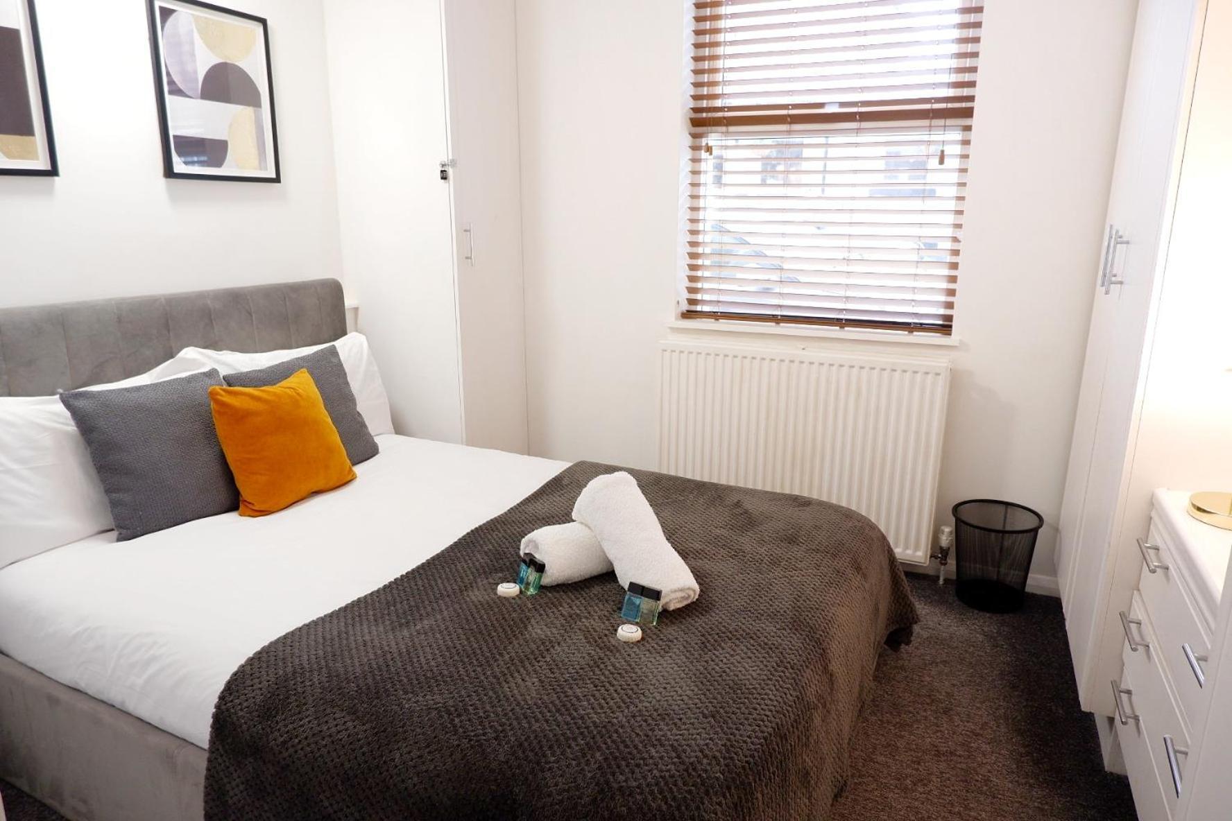 Cosy Apartment Nearby Train Station! Уотфорд Екстериор снимка